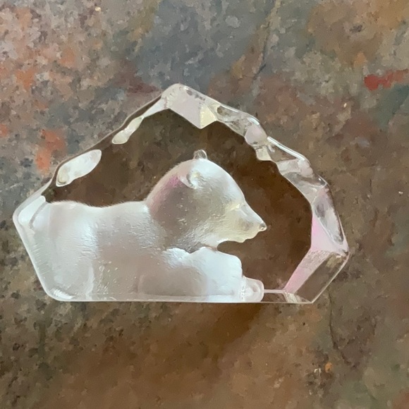 BEAUTIFUL ❤️LEAD CRYSTAL POLAR BEAR BY MATS JOHANSSON NWOB - Picture 10 of 10